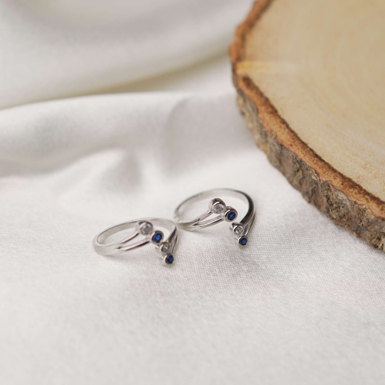 Blue & White Stone 92.5 Sterling Silver Toe Ring.