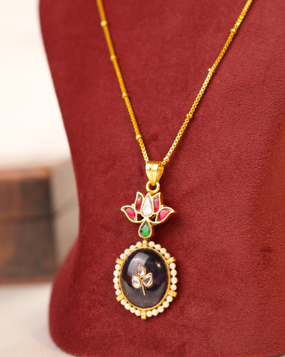 Gold-Plated Lotus Kundan Pendant Necklace with Pearls