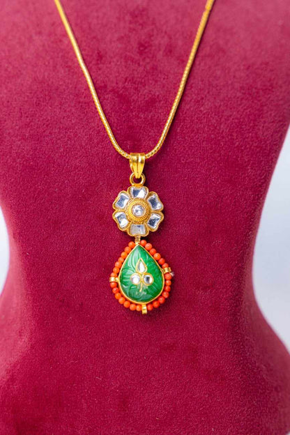 Green Stone Kundan Pendant Necklace