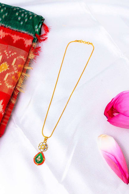 Green Stone Kundan Pendant Necklace