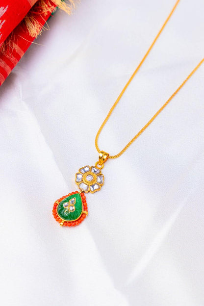 Green Stone Kundan Pendant Necklace