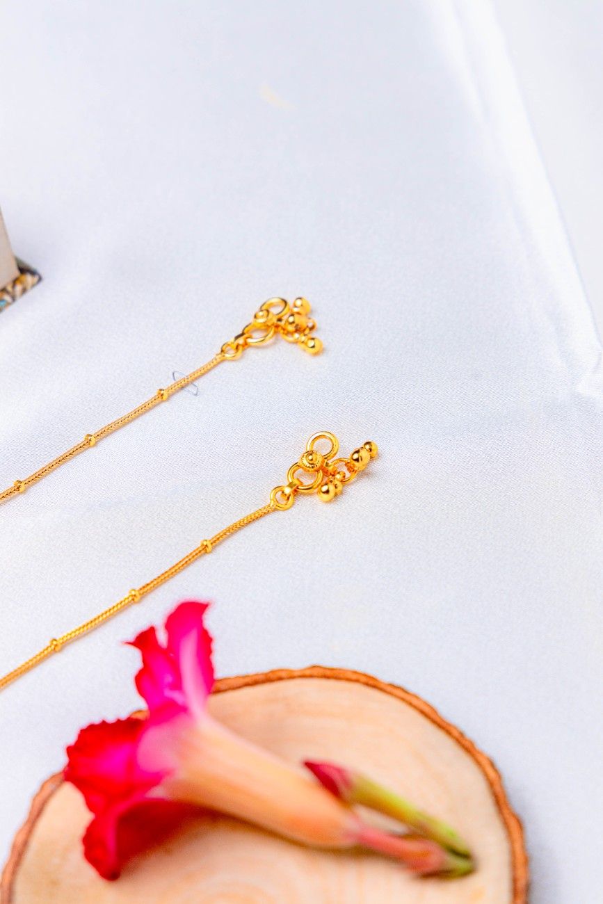 Gold-plated anklets with green Floral stone