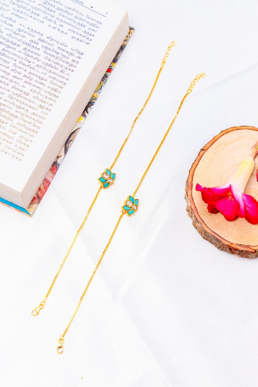 Gold plated lotus green stone anklet