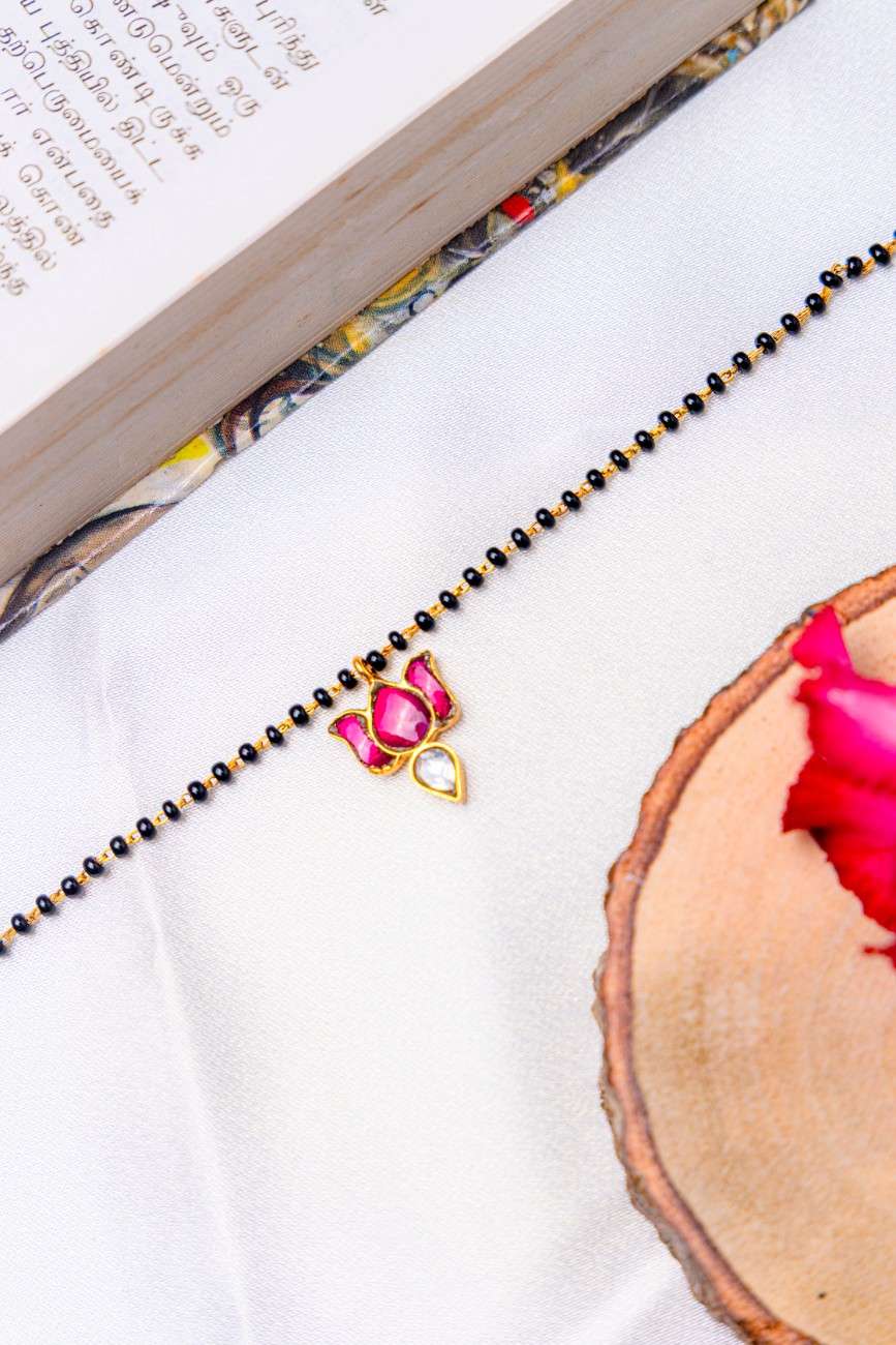 Black Bead Lotus Bracelet