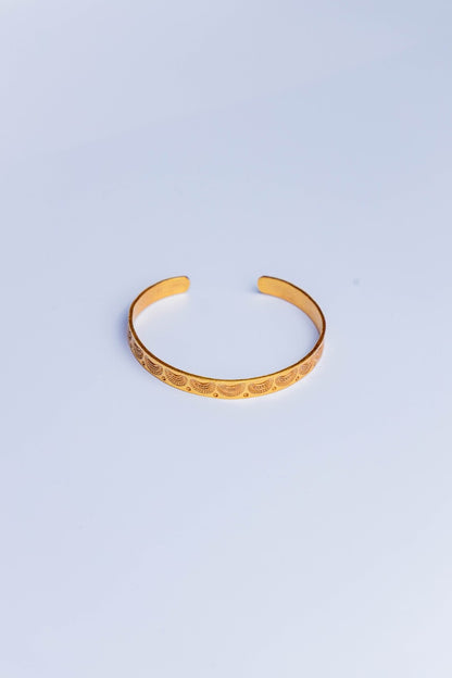 Traditional Gold-Tone Gadi Bangle
