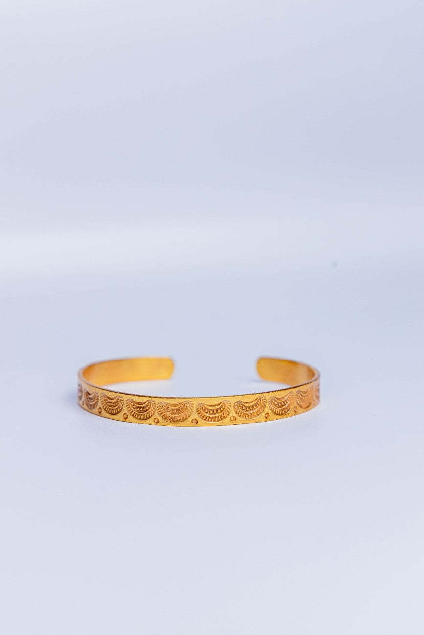 Traditional Gold-Tone Gadi Bangle