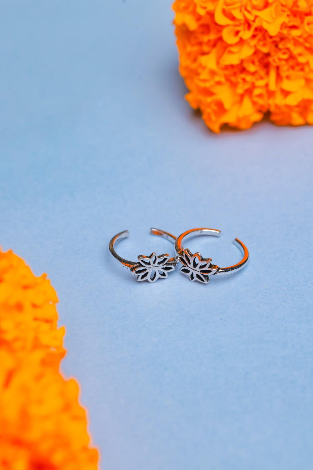 Oxidized Silver-Toned Lotus Flower Toe Rings.