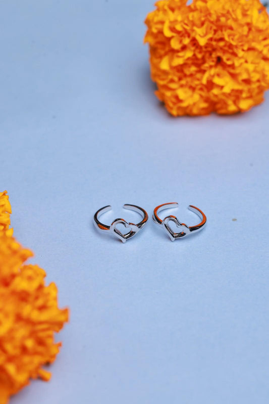 Sterling Silver heart-shaped Adjustable toe rings.