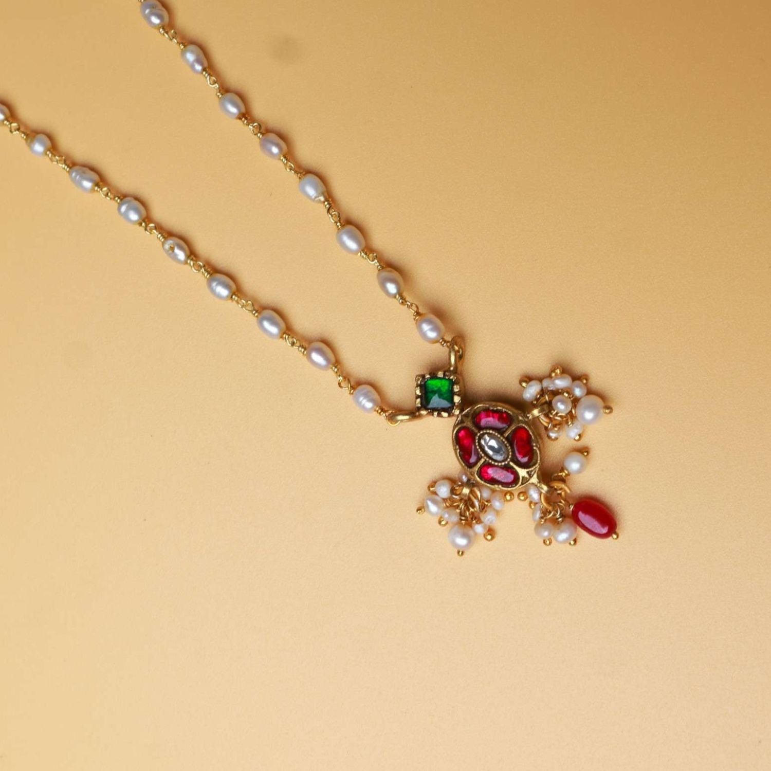 Exquisite-silver-jewellery-necklace-Madurai.jpg