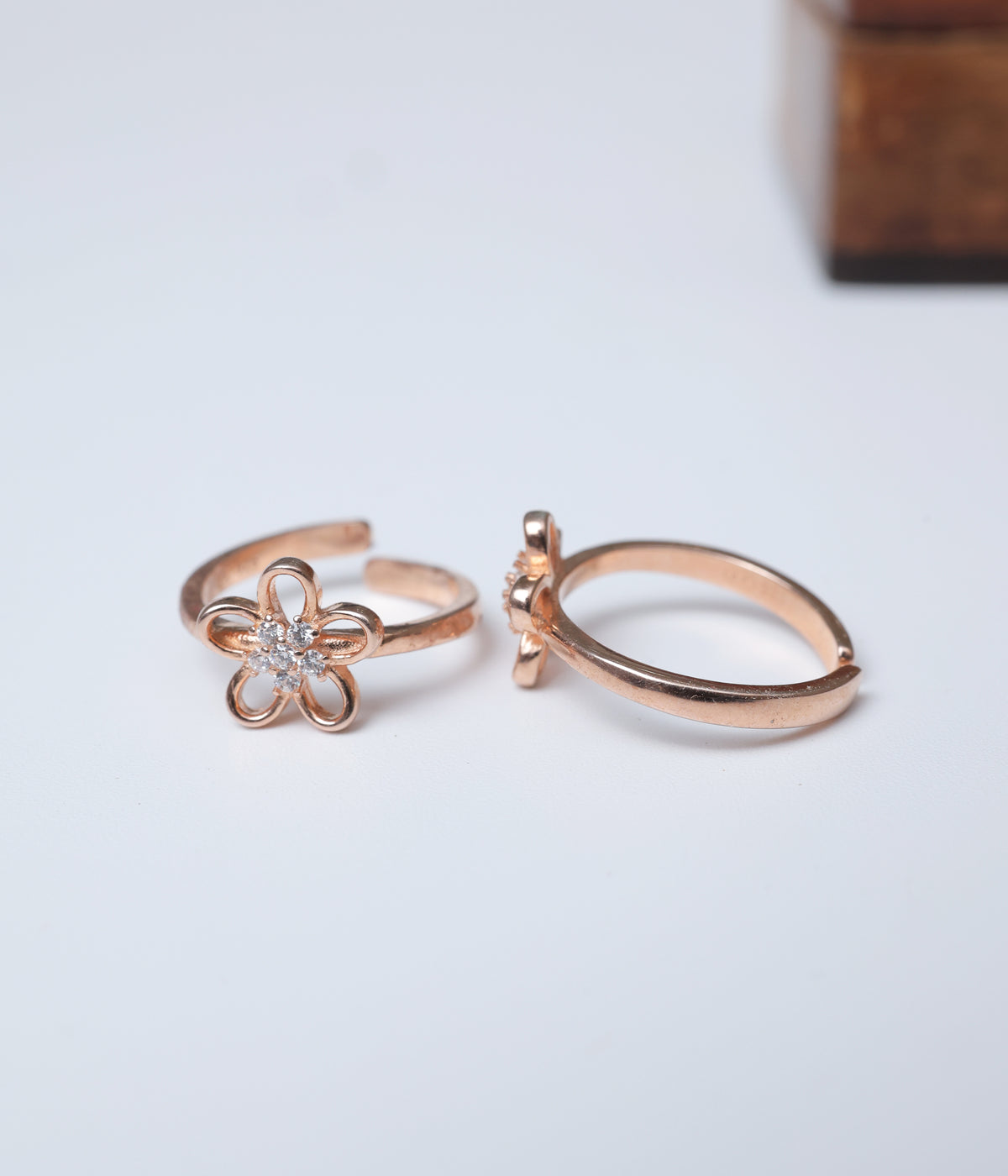Rose Gold Floral Toe Ring