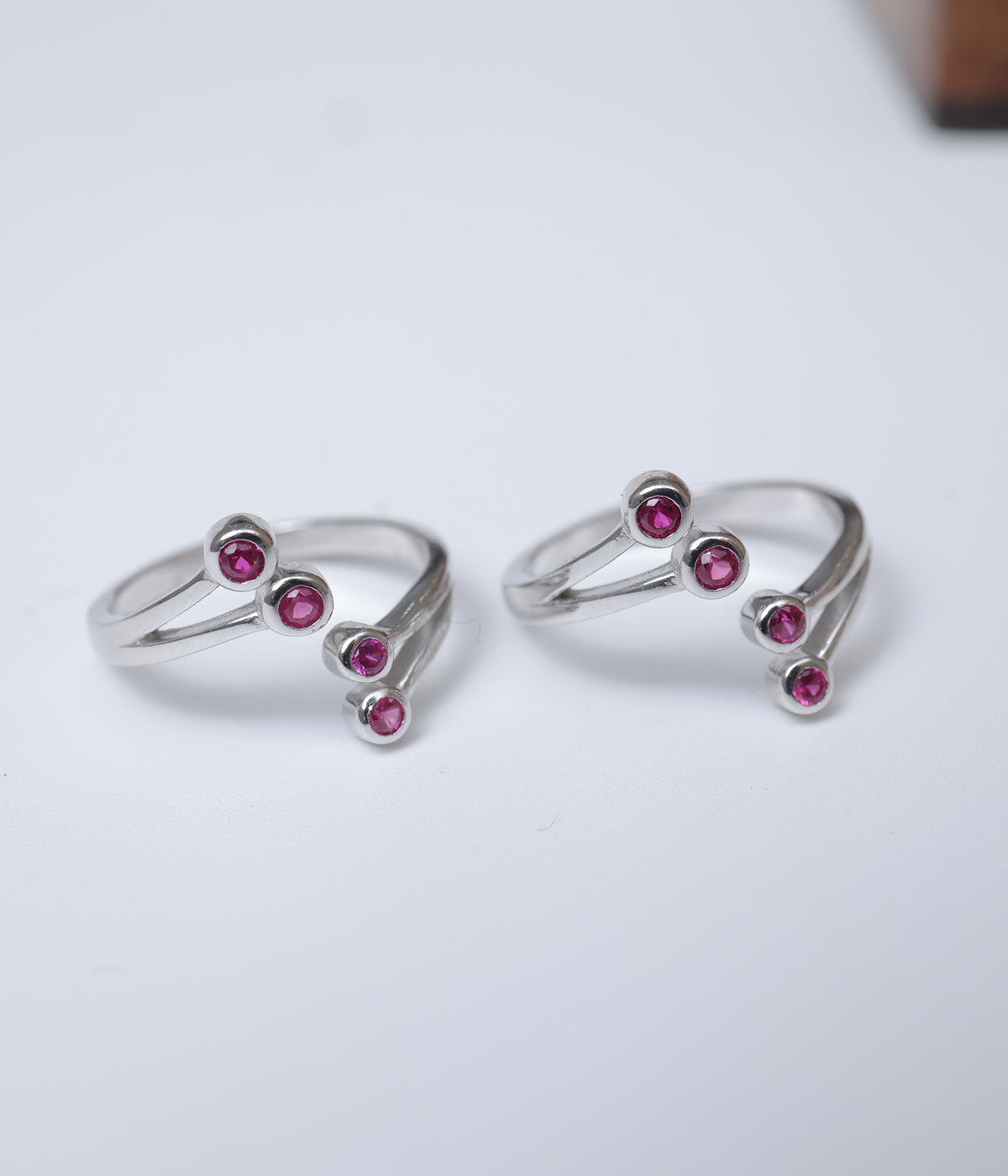 Ruby Dot 92.5 Silver Toe Ring