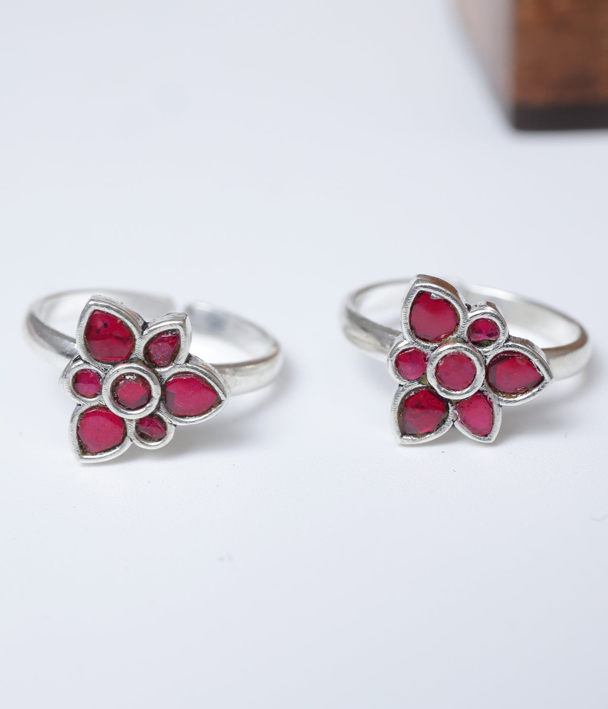 Ruby Bloom 92.5 Silver Toe Ring