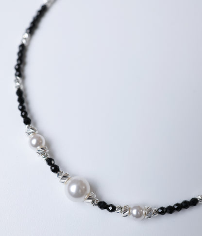 Black Beaded Anklet with Pearl Accents