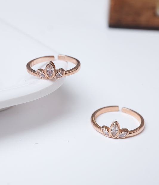 Rose gold-plated 92.5 silver toe ring with three leaf-shaped CZ stones.